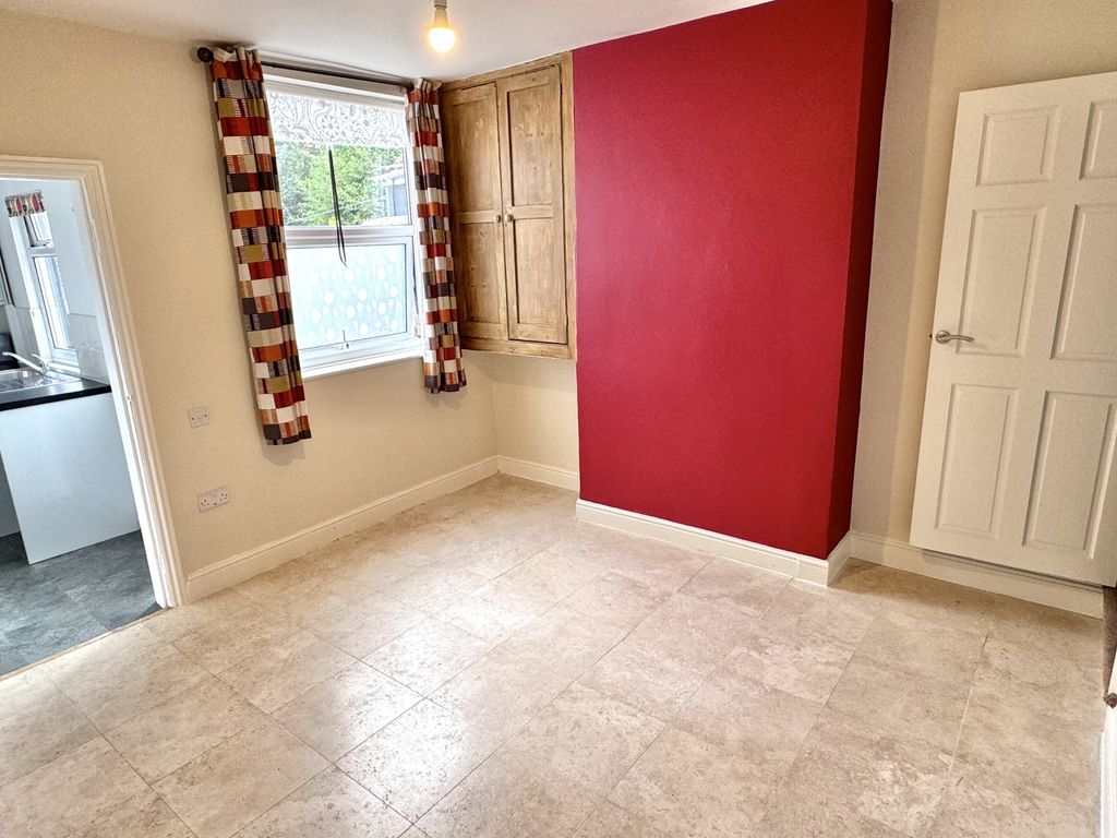 Property photo 3 of 13 Img_5398