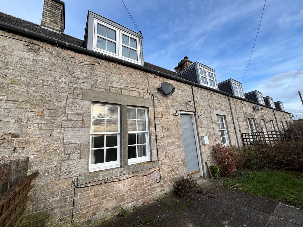 Property photo 3 of 32