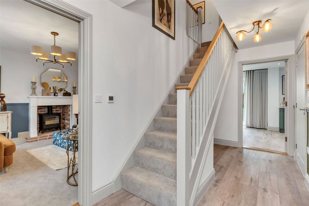 Property photo 2 of 16 Picture 2