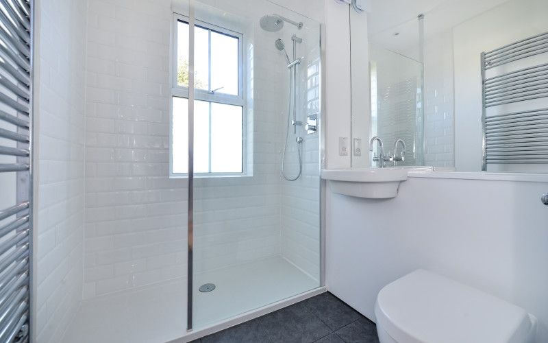 Property photo 3 of 6 Flat A 4