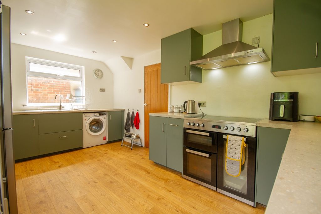 Property photo 2 of 9 Tps 01726 217 888-11