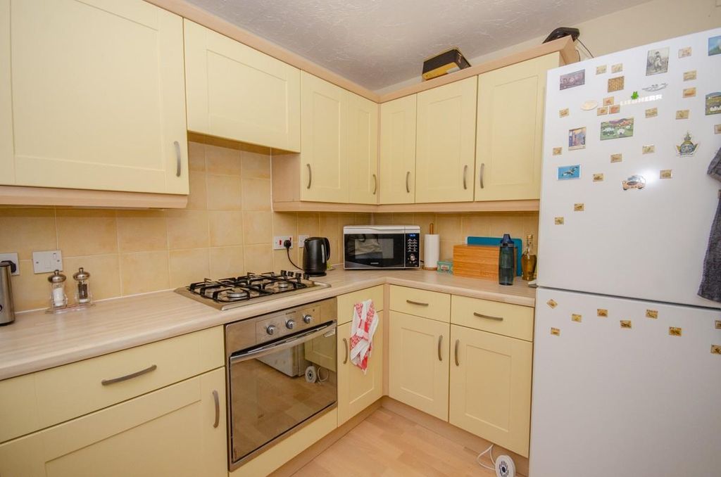 Property photo 3 of 14 Kitchen Pic 2.Jpg