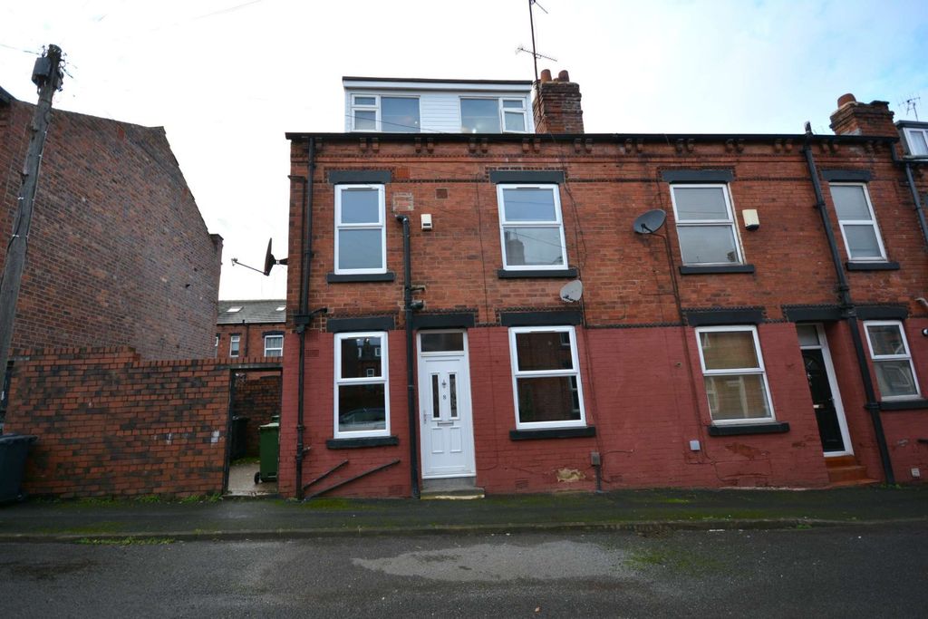 Property photo 1 of 16 Picture No. 03