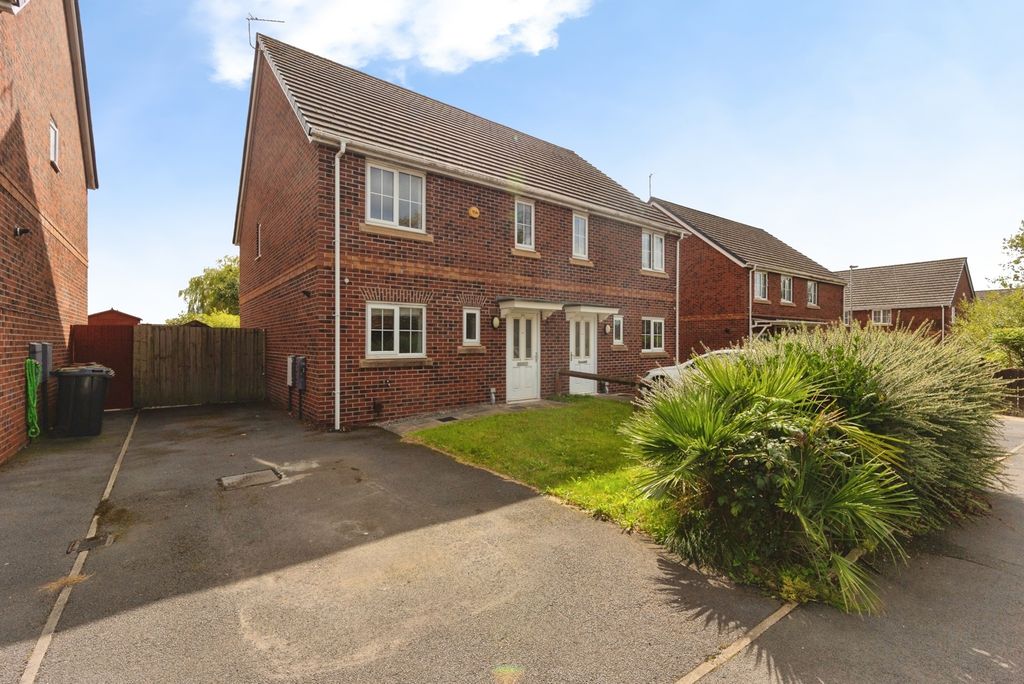 Property photo 1 of 17 Pbox-Img.Jpg