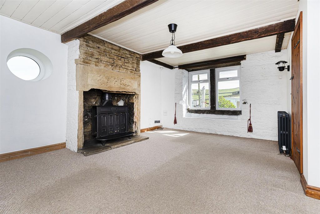 Property photo 3 of 41