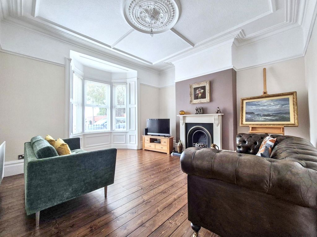 Property photo 2 of 29