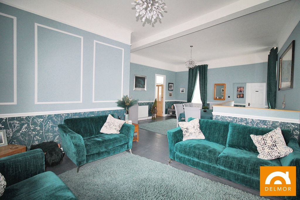 Property photo 1 of 30