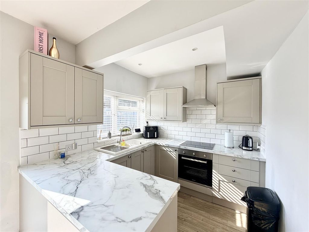 Property photo 2 of 22 Img_5096.Jpeg