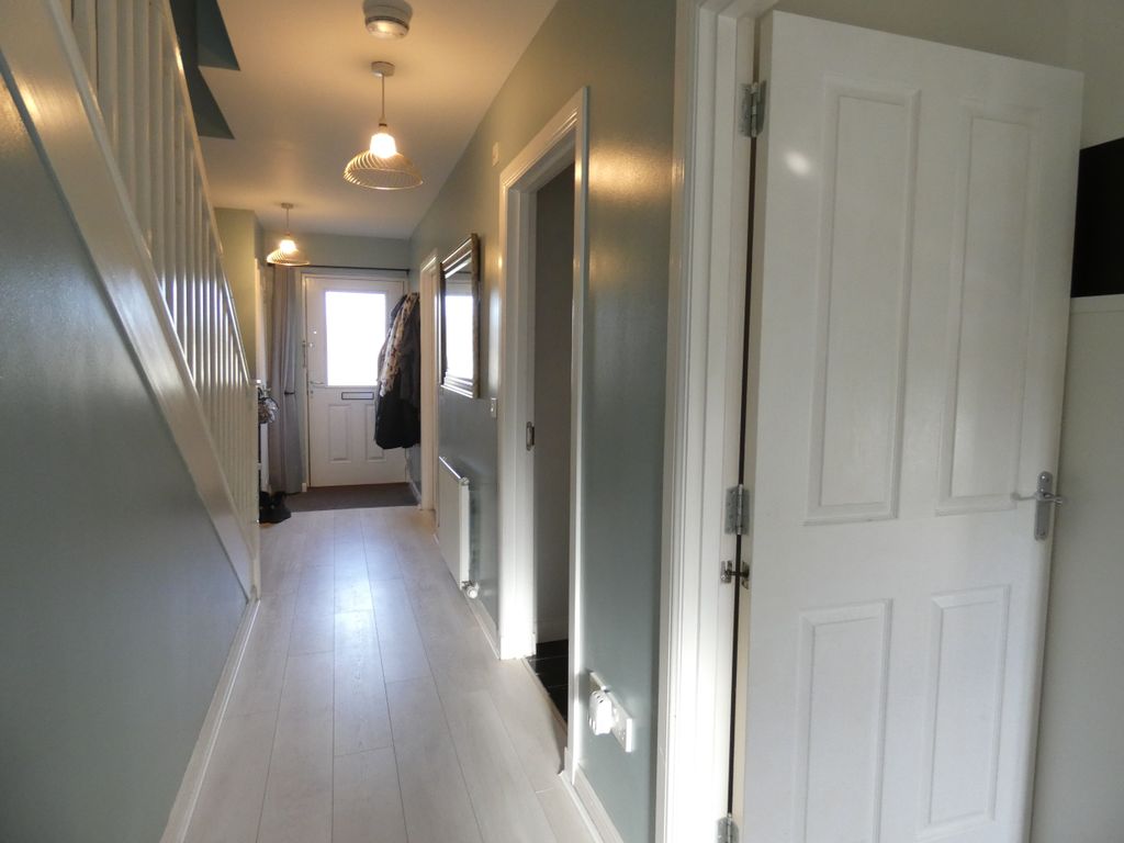 Property photo 2 of 21 Hall