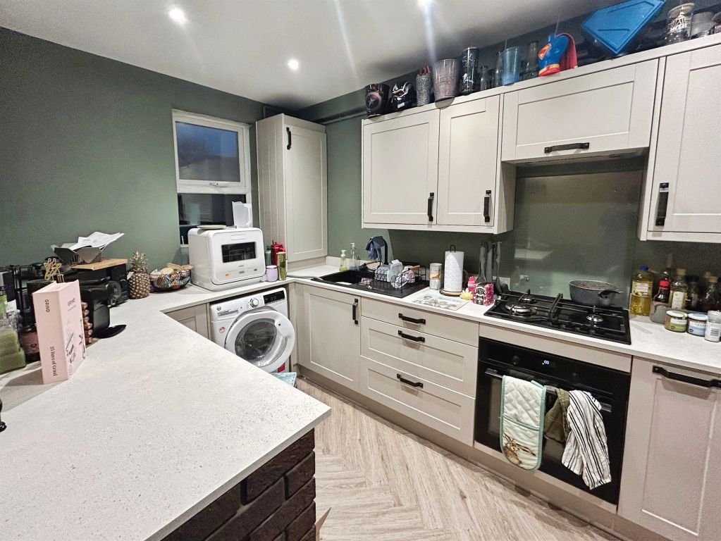 Property photo 2 of 16