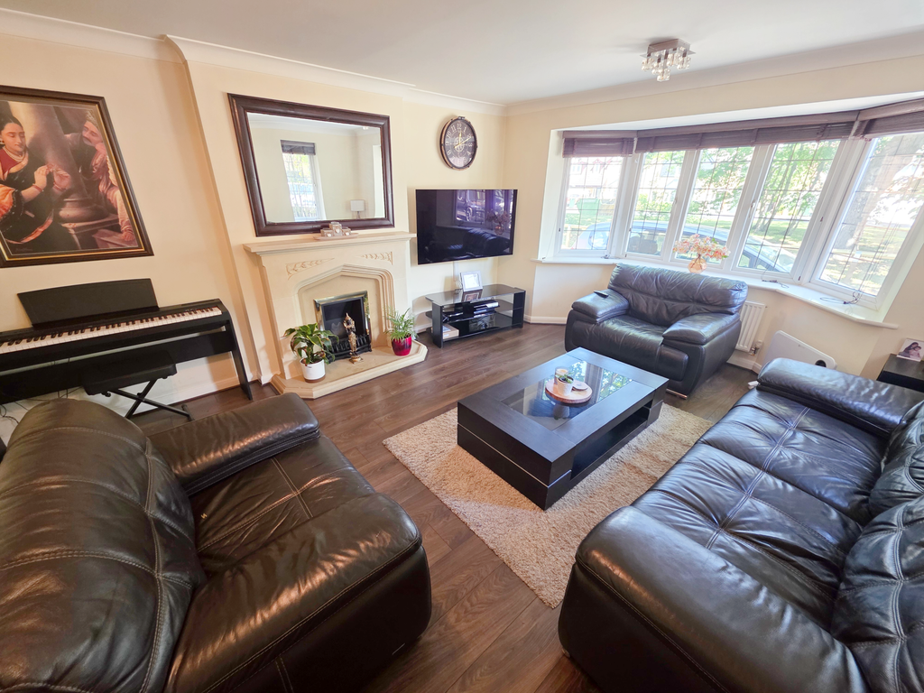 Property photo 2 of 22