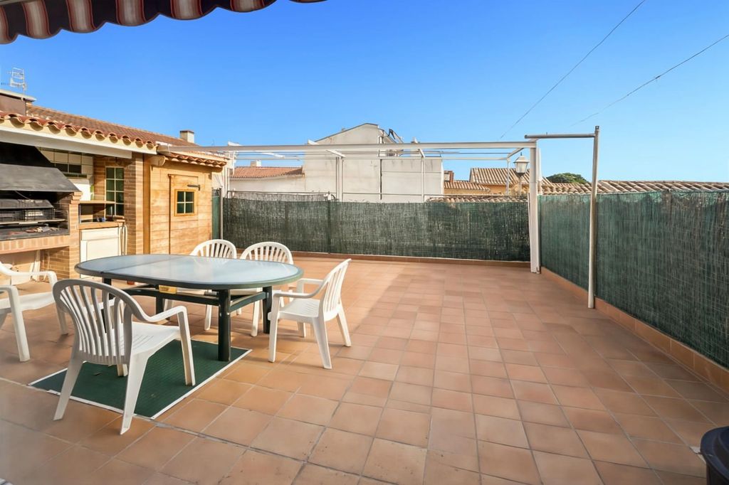 Property photo 1 of 26