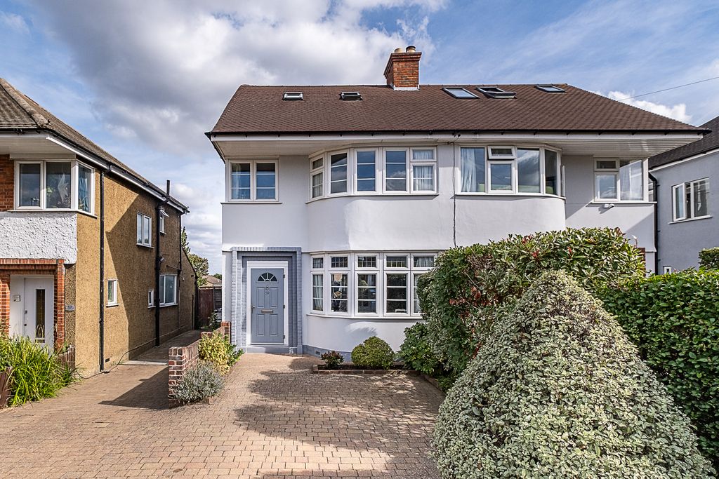 Property photo 1 of 18