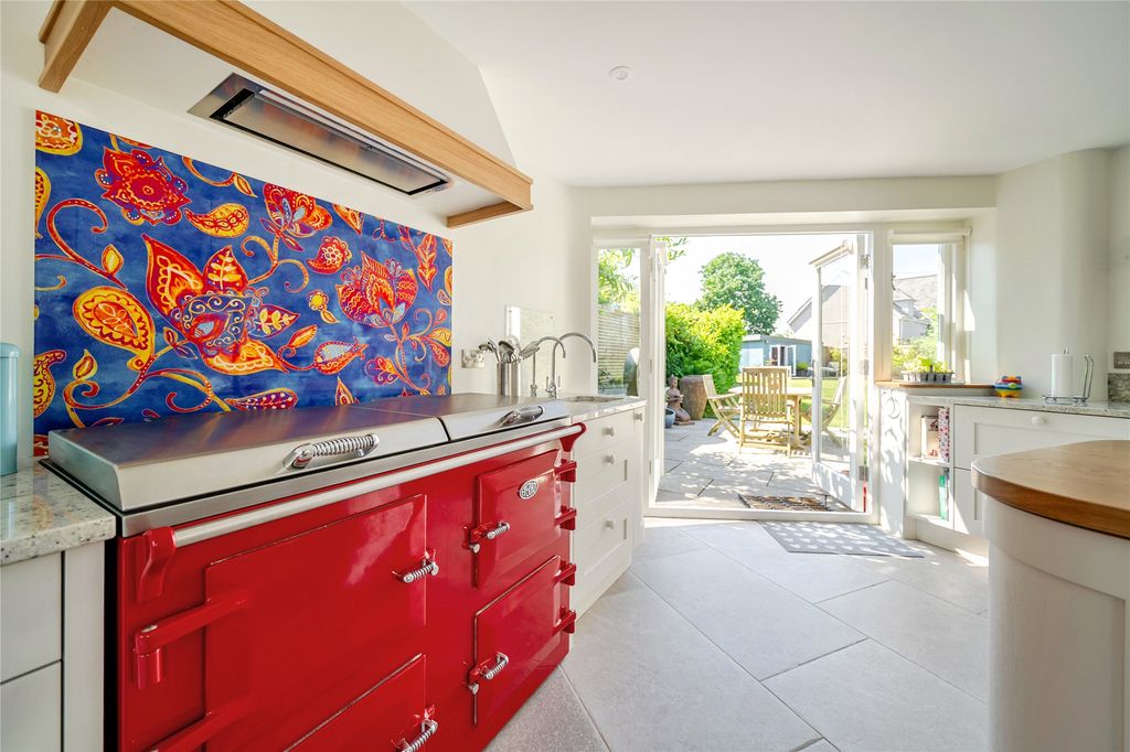 Property photo 3 of 24 Picture No. 25