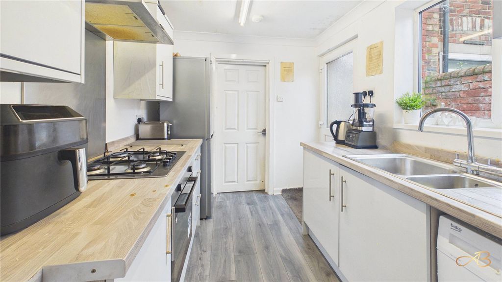 Property photo 2 of 7 Picture No. 09