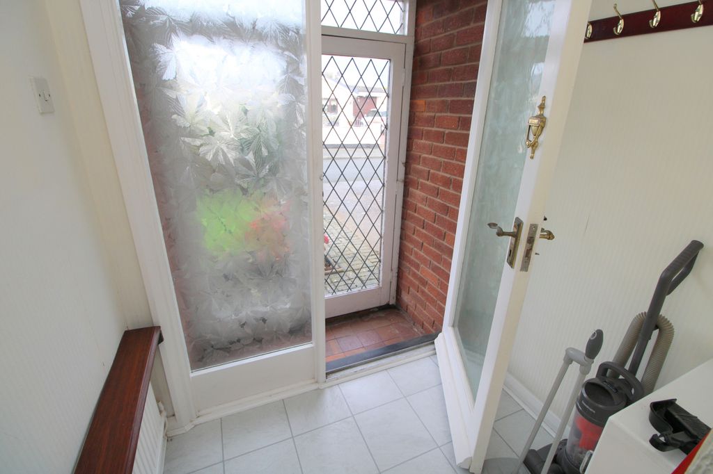 Property photo 3 of 25