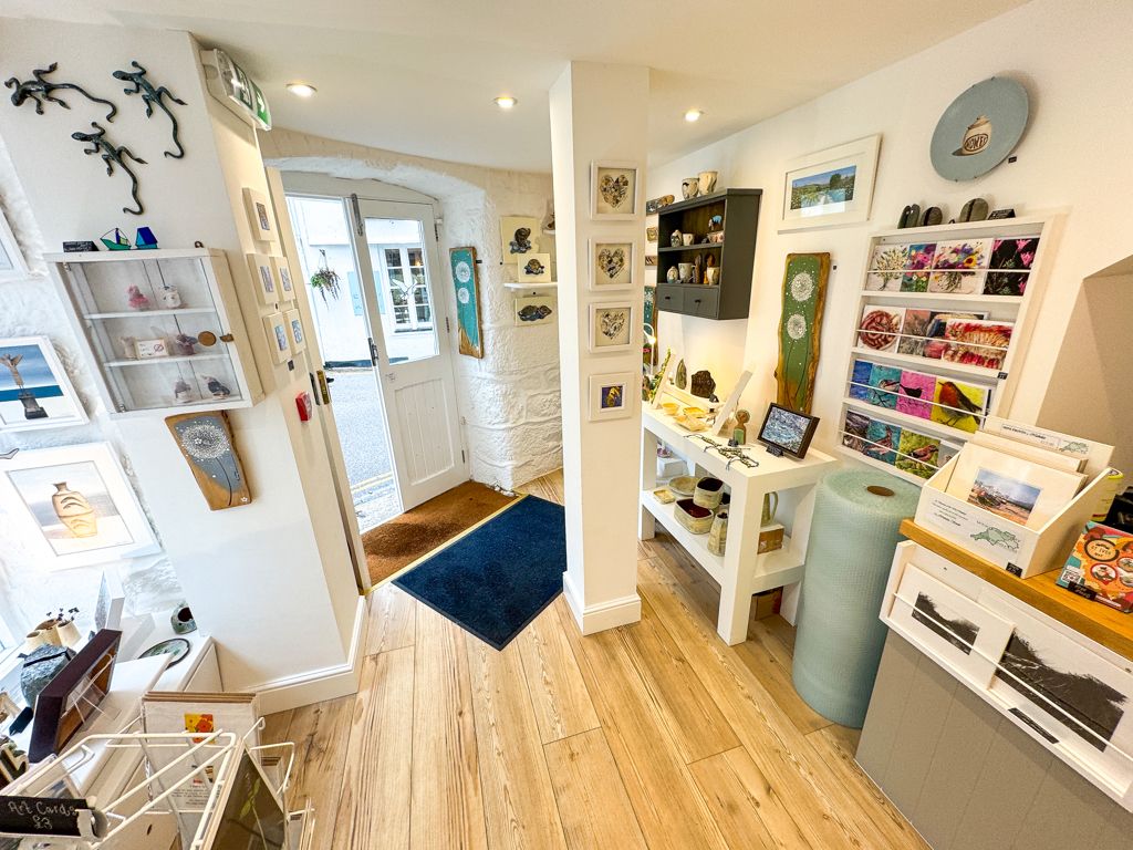 Property photo 3 of 6 Photo 1