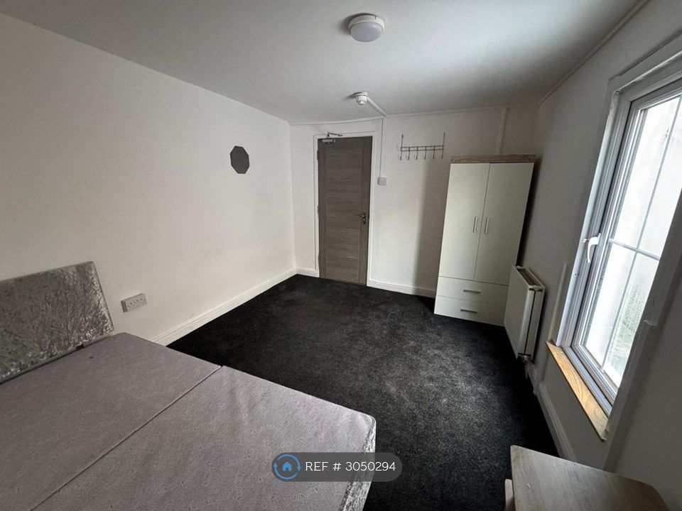 Property photo 1 of 1