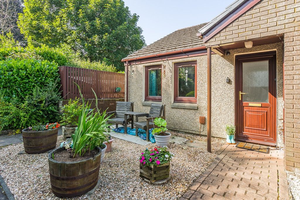 Property photo 1 of 21