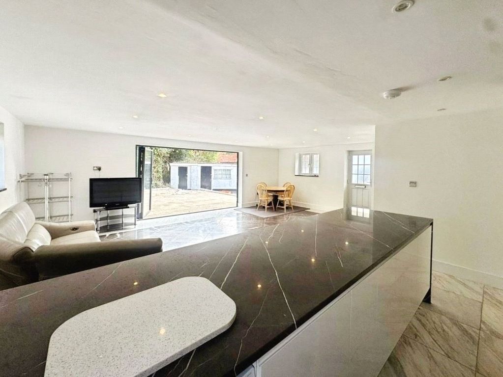 Property photo 3 of 10 Picture No. 23