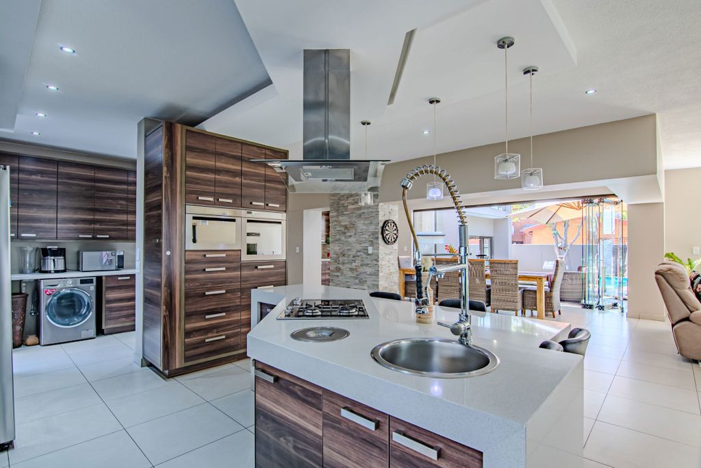 Property photo 3 of 41 Pt1717786