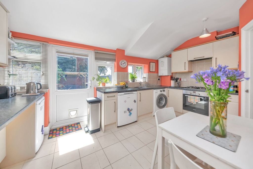 Property photo 2 of 15