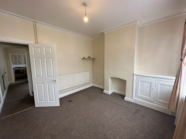 Property photo 1 of 9 Living Room