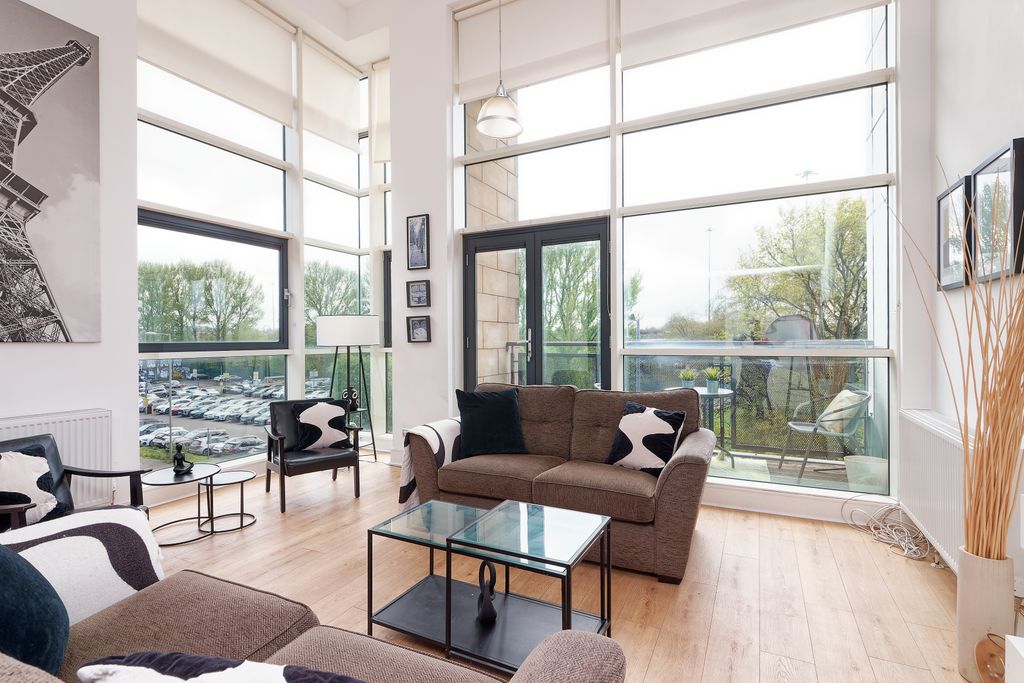 Property photo 3 of 18 Property Image 3