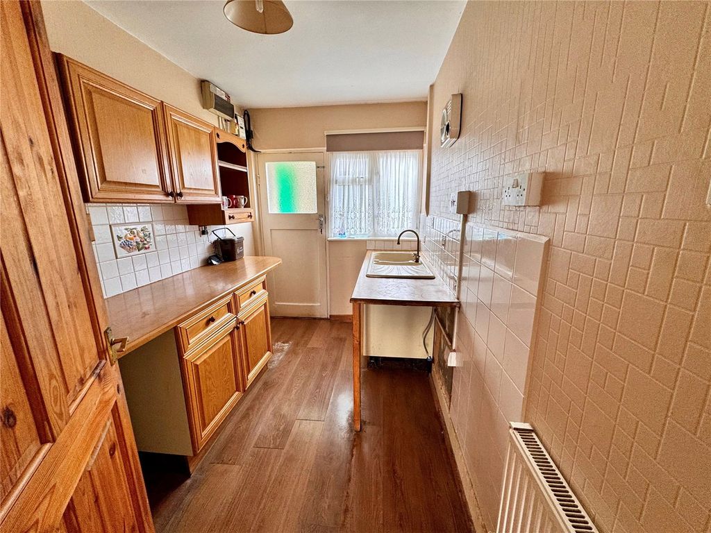 Property photo 2 of 19 Picture No. 18