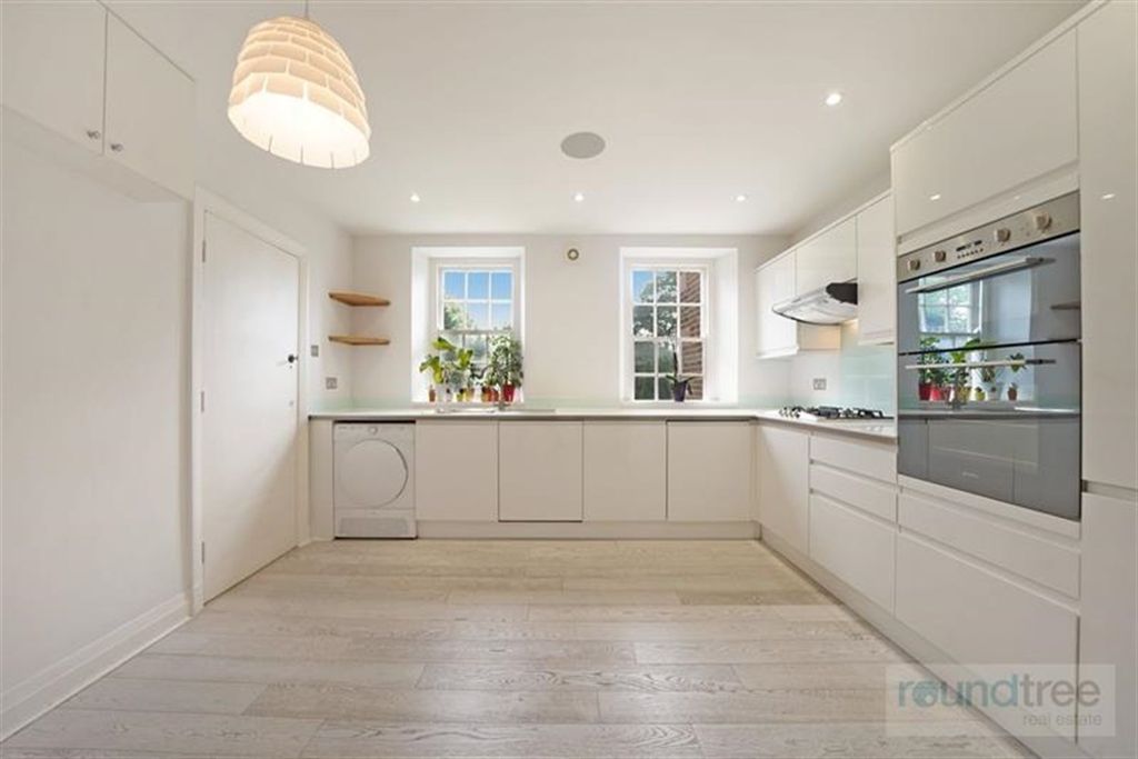 Property photo 1 of 9 (Main)