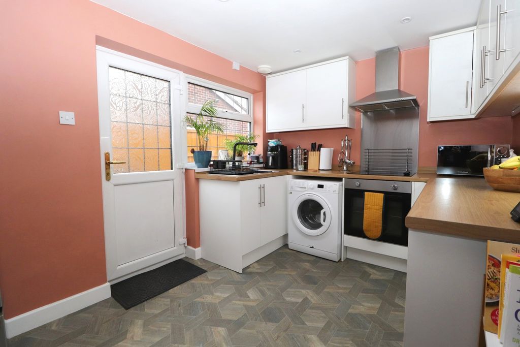 Property photo 2 of 26 Kitchen