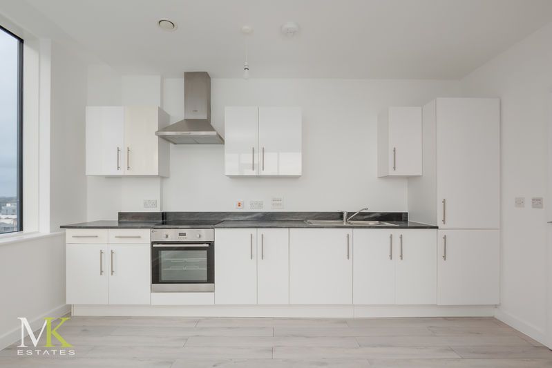 Property photo 3 of 9 Photo 16