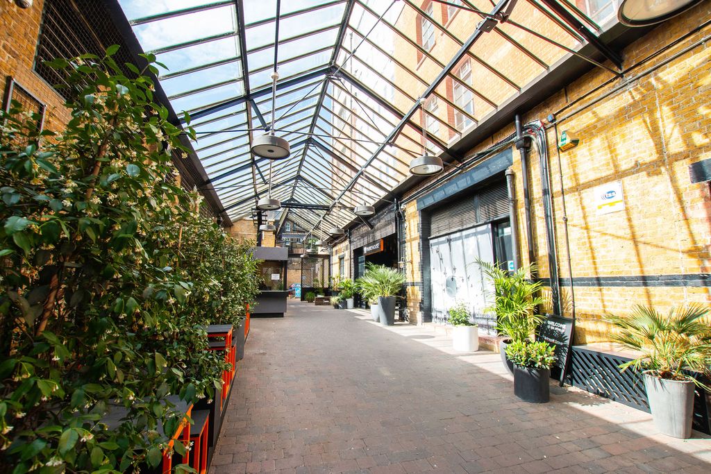 Property photo 1 of 9 Atrium