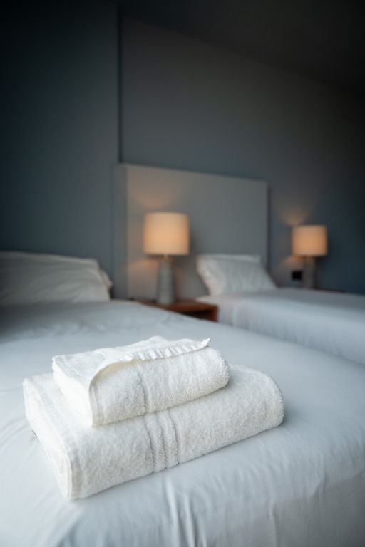 Property photo 3 of 10 Bedroom