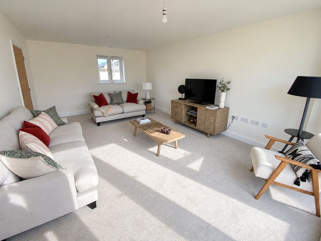 Property photo 2 of 16 Show Home Photo