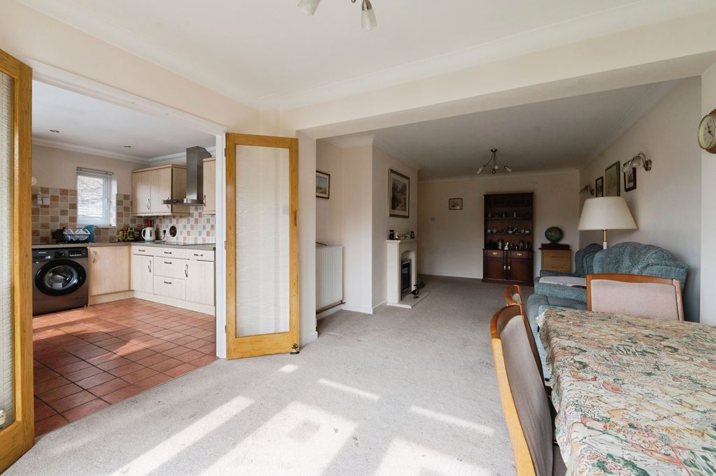 Property photo 3 of 14 Pbox-Img.Jpg