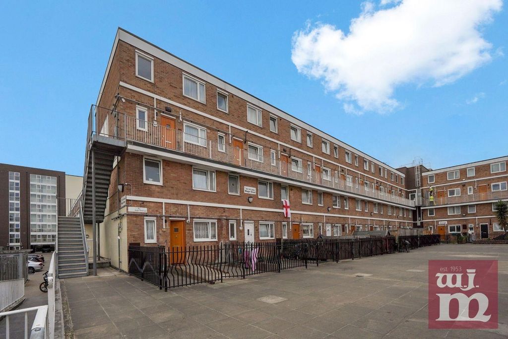 Property photo 1 of 13 Wager Street