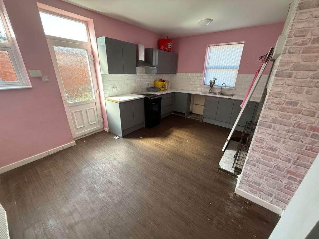 Property photo 3 of 10 Image 3