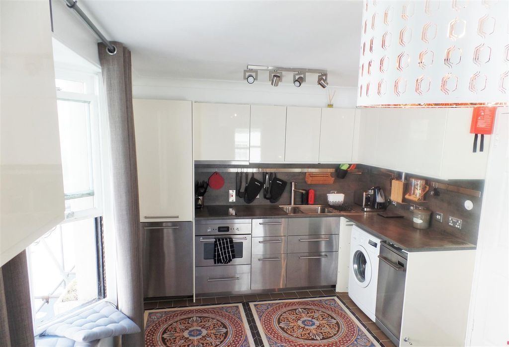Property photo 1 of 8 Sam_1807.Jpg