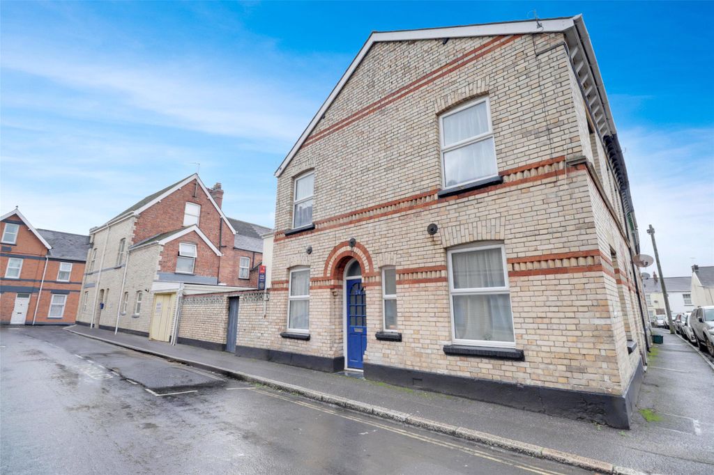 Property photo 1 of 9 Picture No. 11