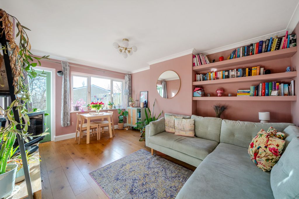 Property photo 2 of 16 Picture No. 05