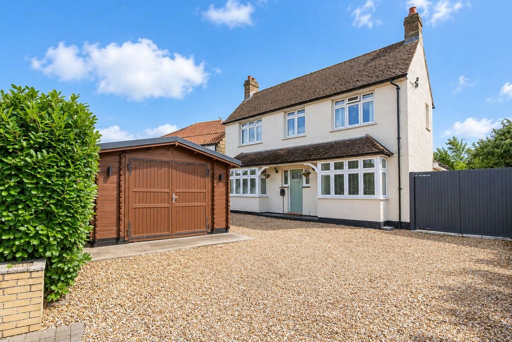 Property photo 1 of 18