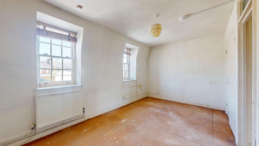Property photo 3 of 8 Flat E, 62 Alderney Street, Pimlico, London, Sw1V 4Ex