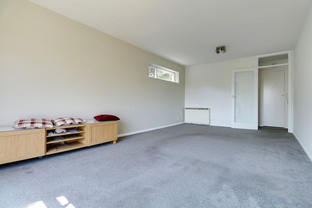 Property photo 3 of 9 5264442