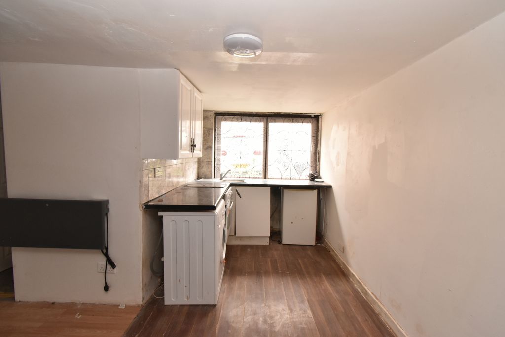 Property photo 2 of 4 Gallery