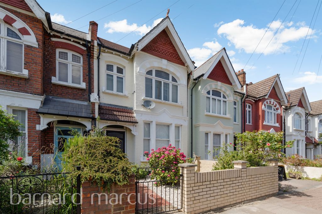 Property photo 1 of 12