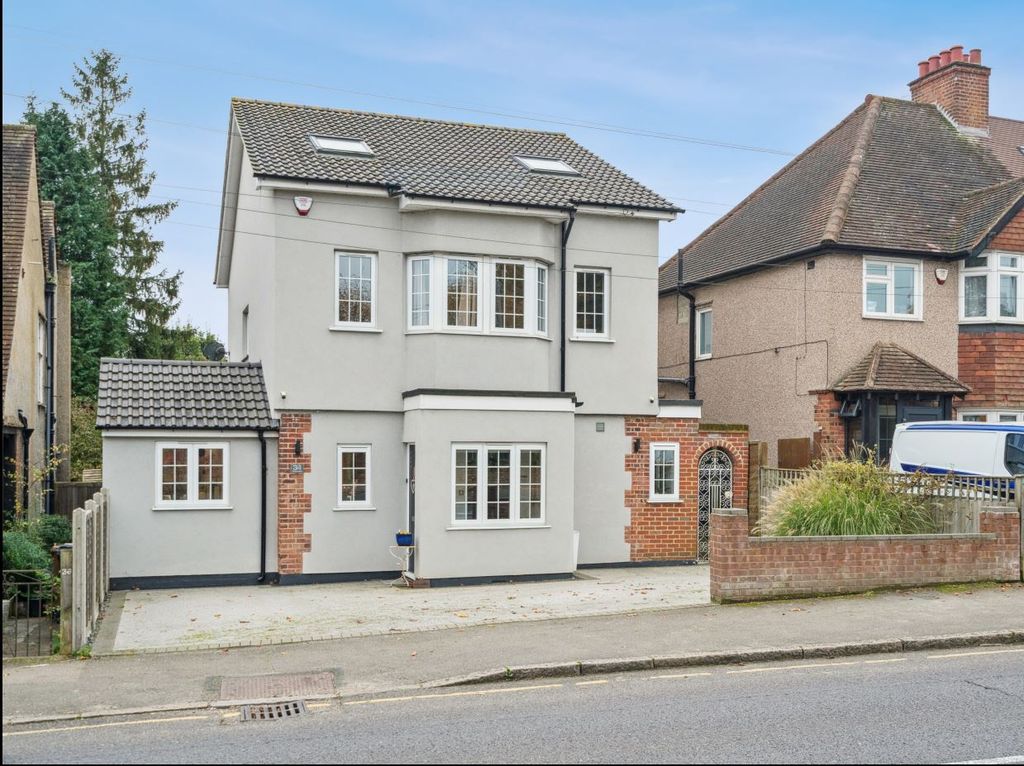 Property photo 1 of 18