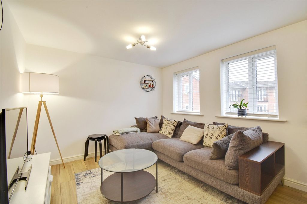 Property photo 2 of 12 Picture No. 03