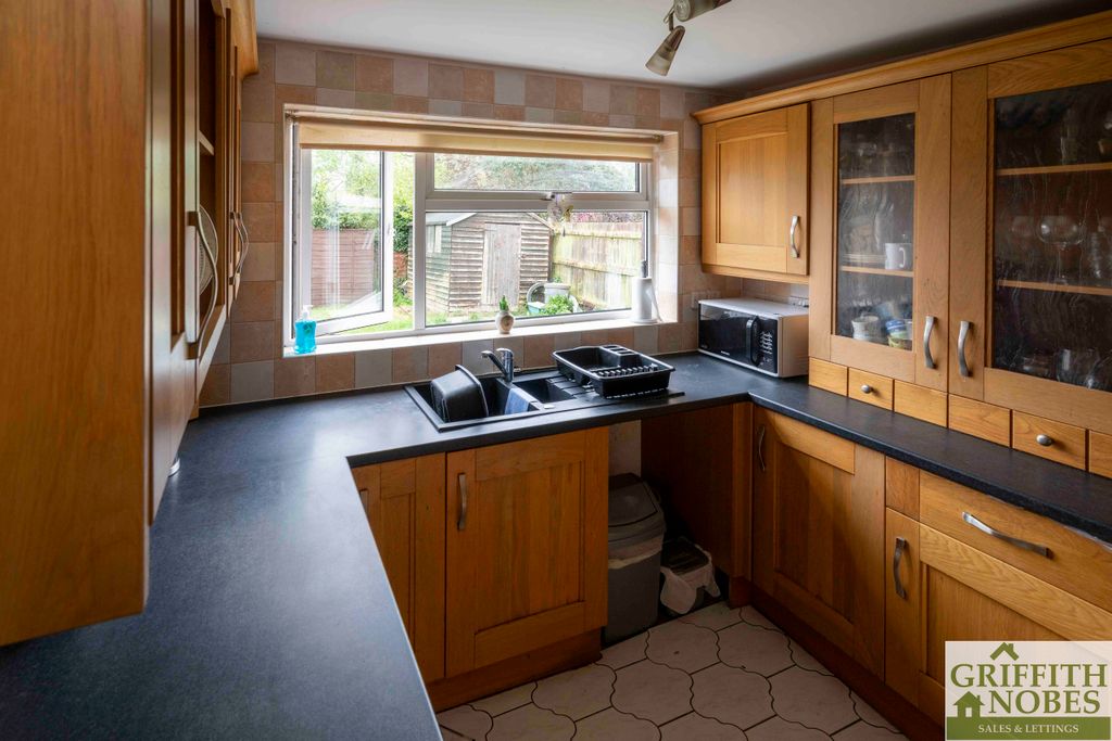 Property photo 2 of 17 Kitchen With Garden View