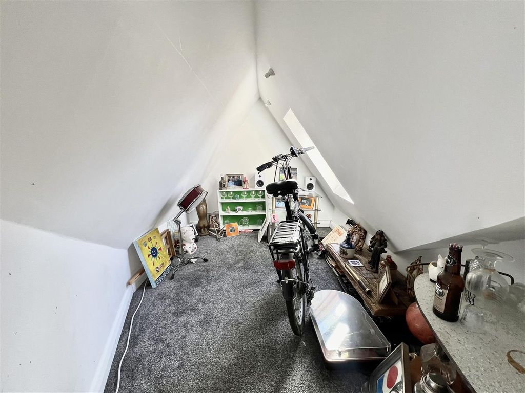 Property photo 3 of 9 Img_8424.Jpg